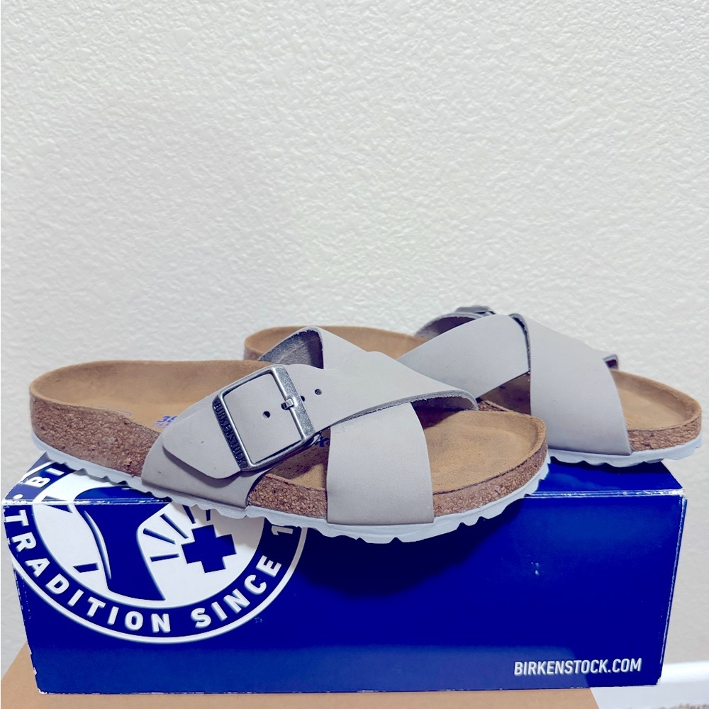 Birkenstock sandals size 38